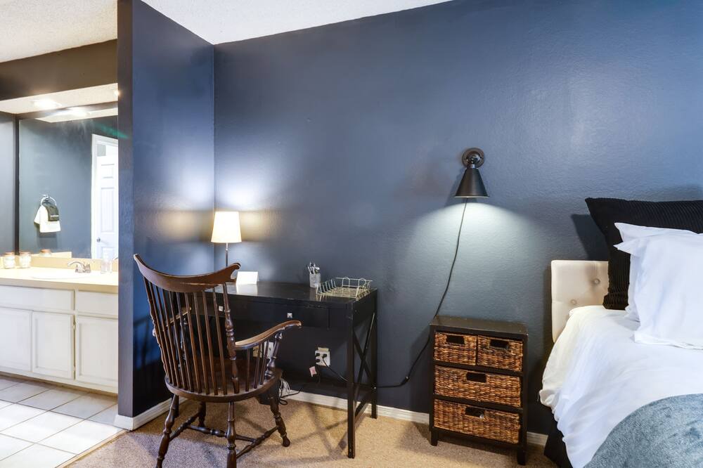 Photo of Bedroom in Tulsa