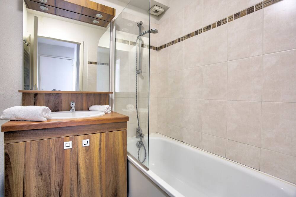 Photo of Bathroom in Le Tronchet