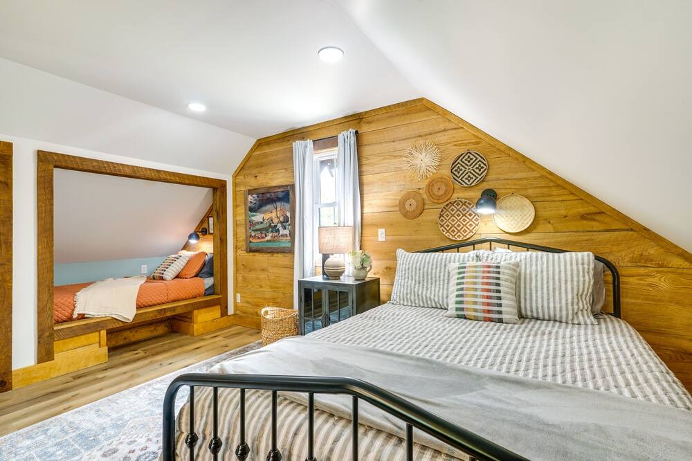 Photo of Bedroom in Brimfield