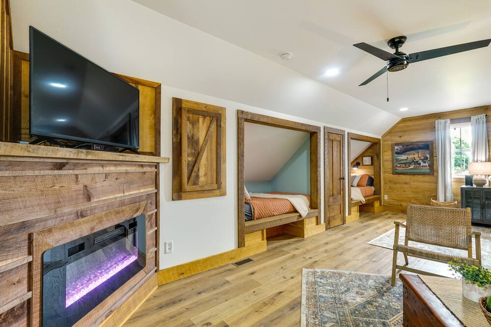 Photo of Livingroom in Brimfield