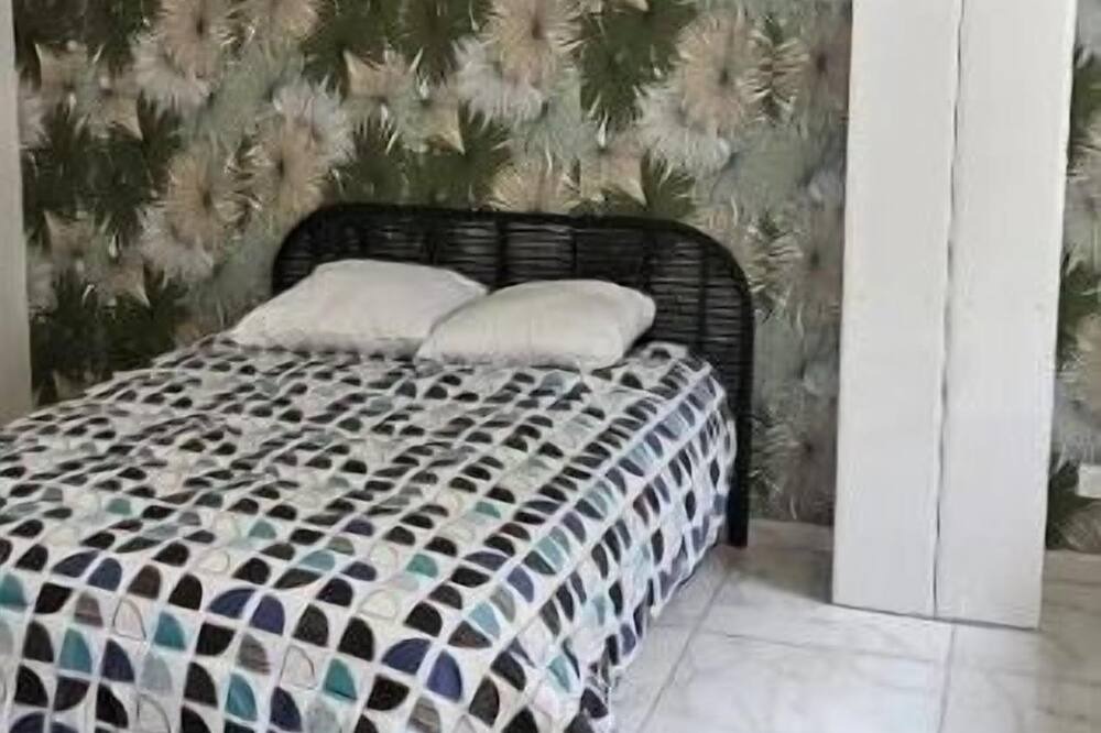 Photo of Bedroom in Ecouen