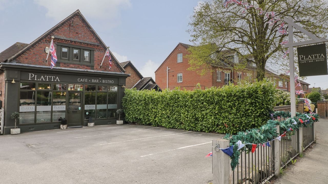 Photo of Others in Smalley