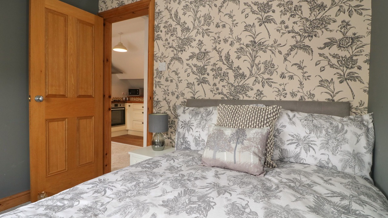 Photo of Others in Smalley