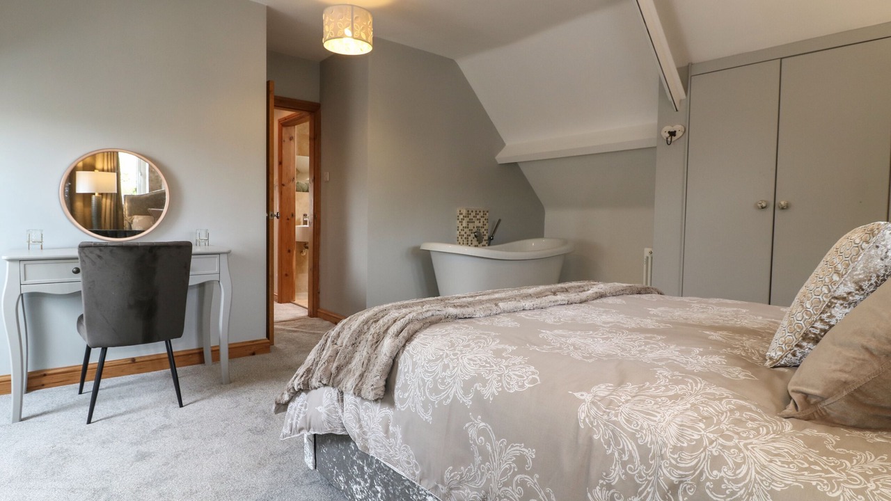 Photo of Others in Smalley