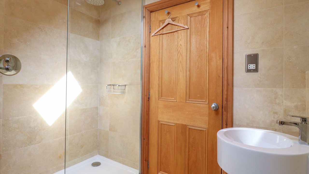 Photo of Bathroom in Smalley