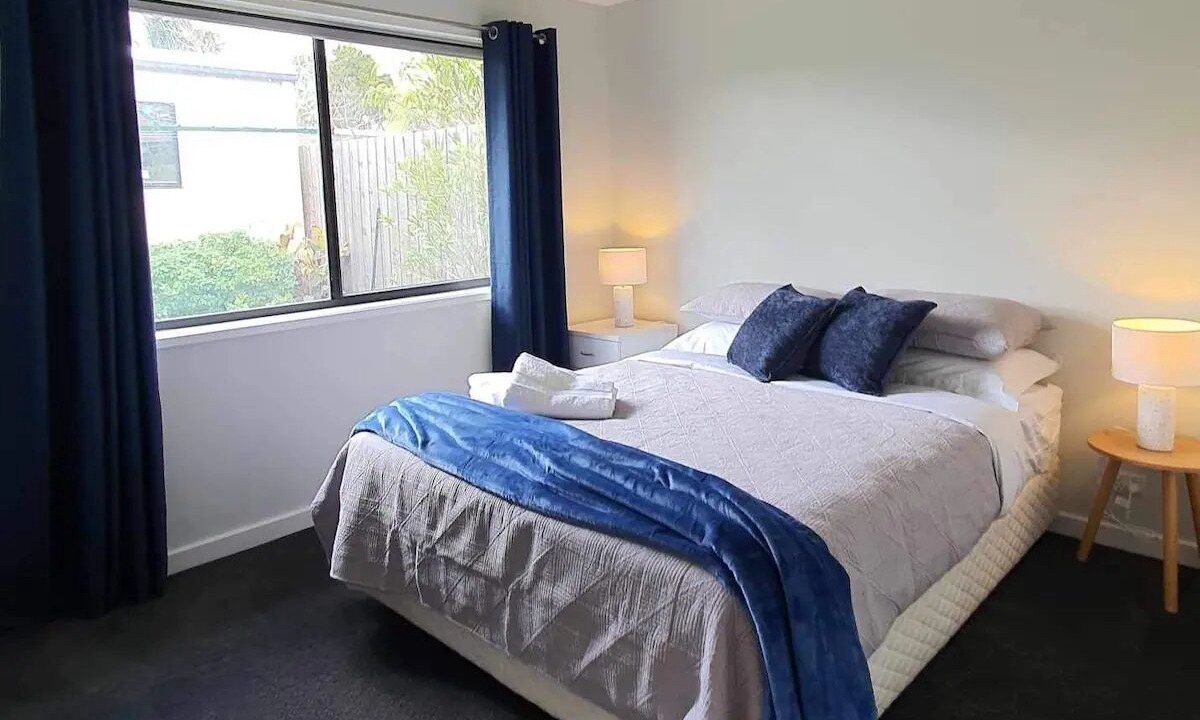 Photo of Others in Sunbury