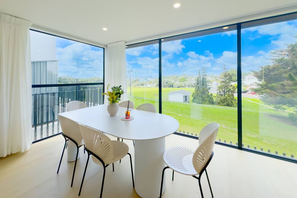 Photo of Others in Northcote