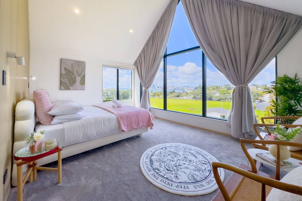 Photo of Bedroom in Northcote