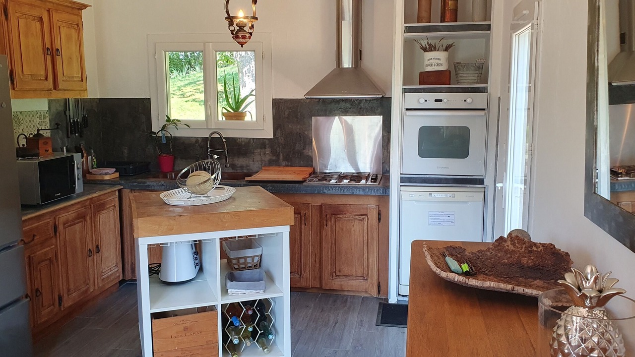 Photo of Kitchen in Cazavet