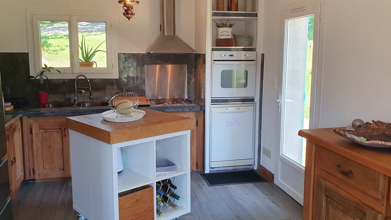 Photo of Kitchen in Cazavet