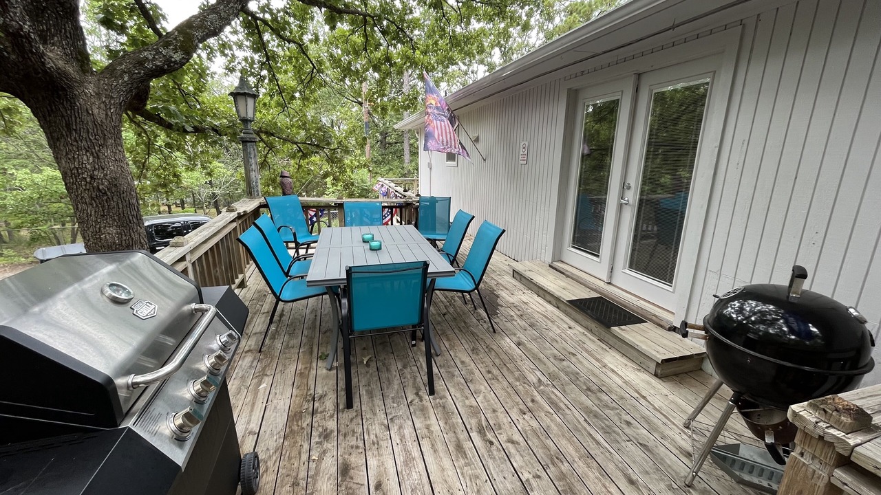 Photo of Outdoor in Cookson