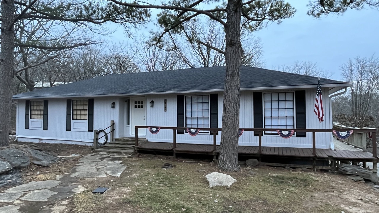 Photo of Outdoor in Cookson