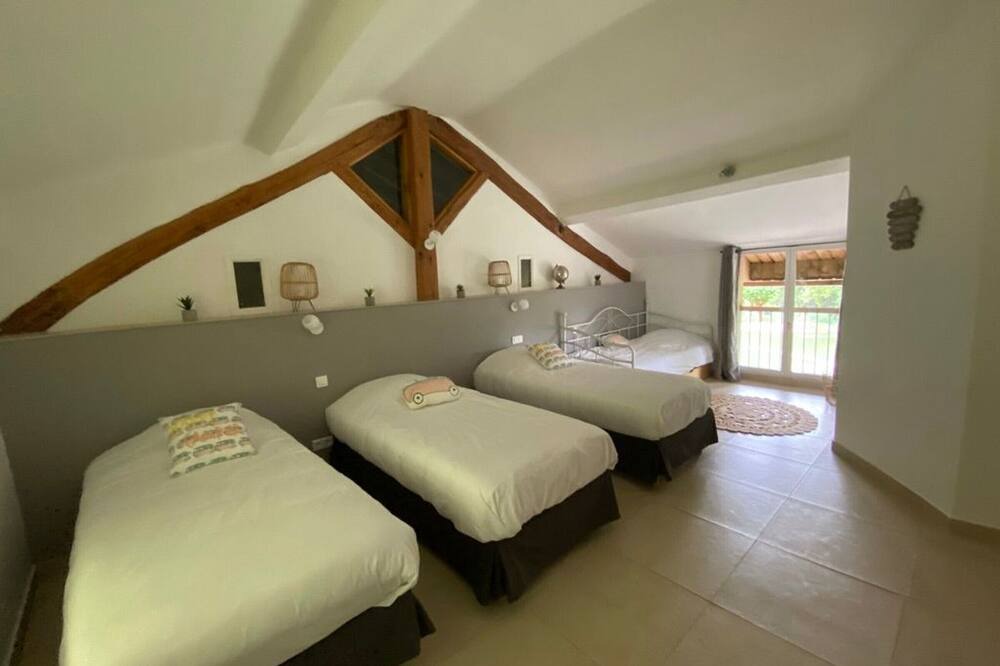 Photo of Bedroom in Molieres
