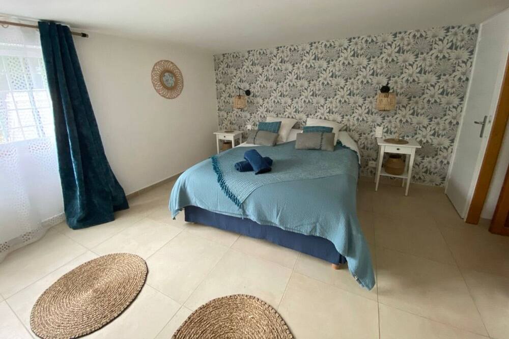 Photo of Bedroom in Molieres