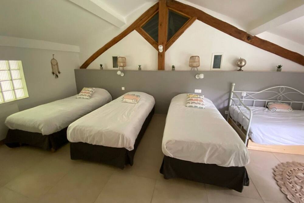 Photo of Bedroom in Molieres
