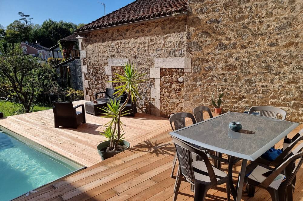 Photo of Outdoor in Piegut-Pluviers