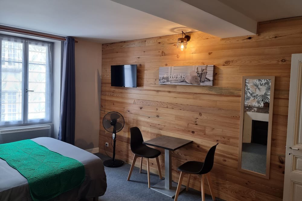 Photo of Bedroom in Piegut-Pluviers