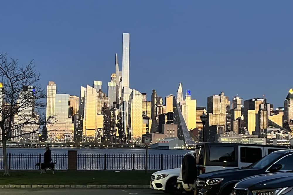 Photo of Outdoor in West New York