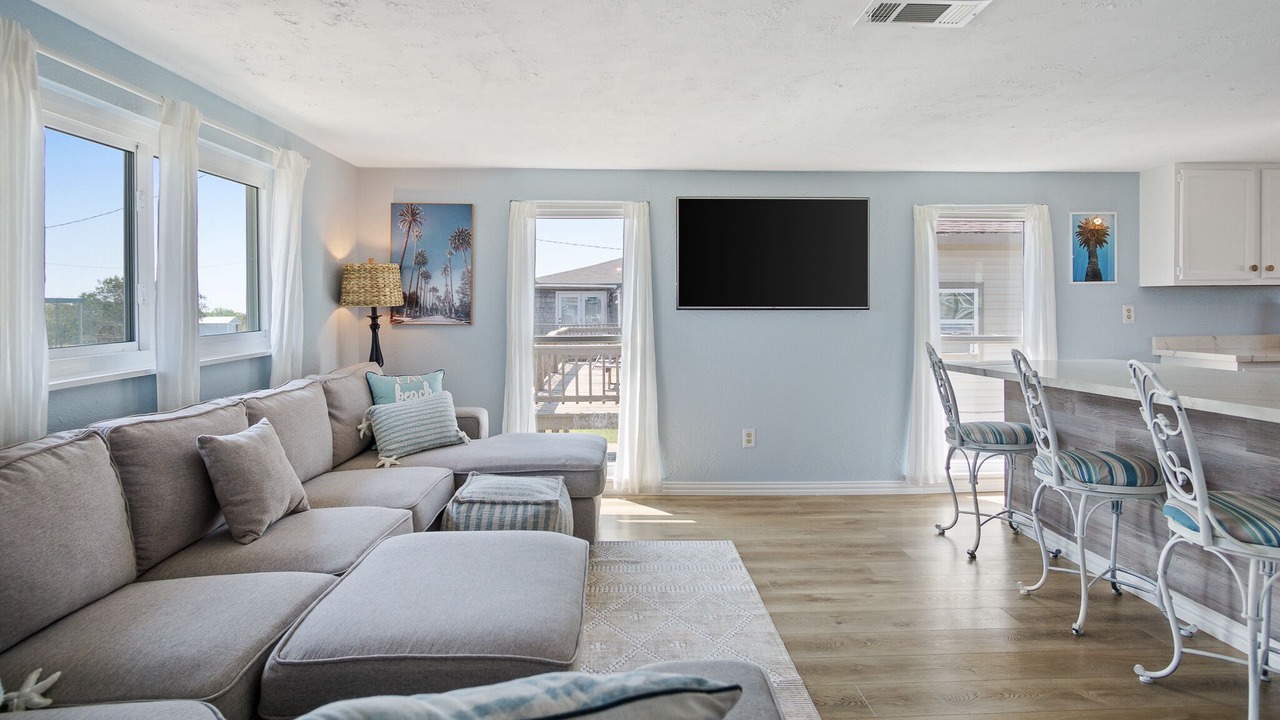 Photo of Livingroom in Crystal Beach