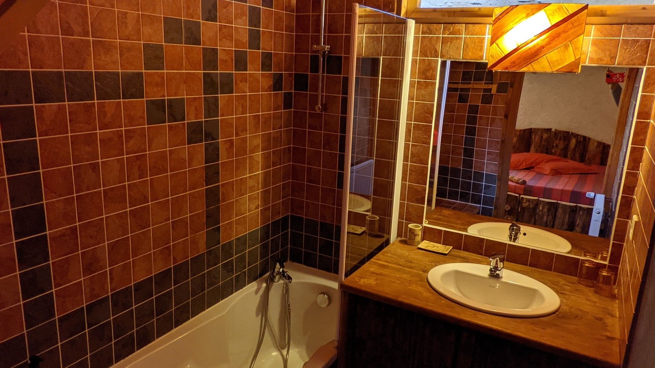 Photo of Bathroom in La Chapelle-de-Brain