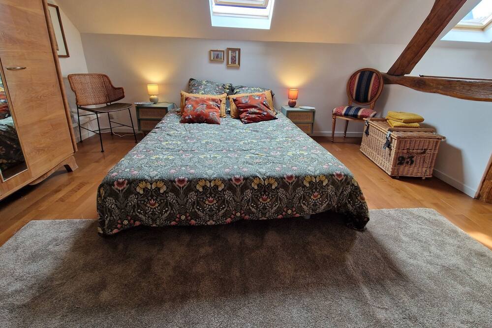 Photo of Bedroom in Thiers-sur-Theve