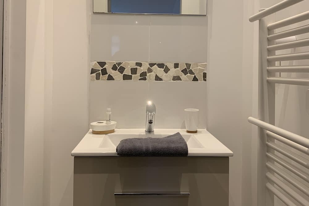 Photo of Bathroom in Montegut-Lauragais