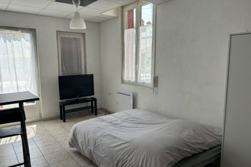 Photo of Bedroom in La Ferte-Saint-Aubin