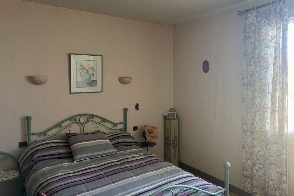 Photo of Bedroom in Villefranche-de-Rouergue