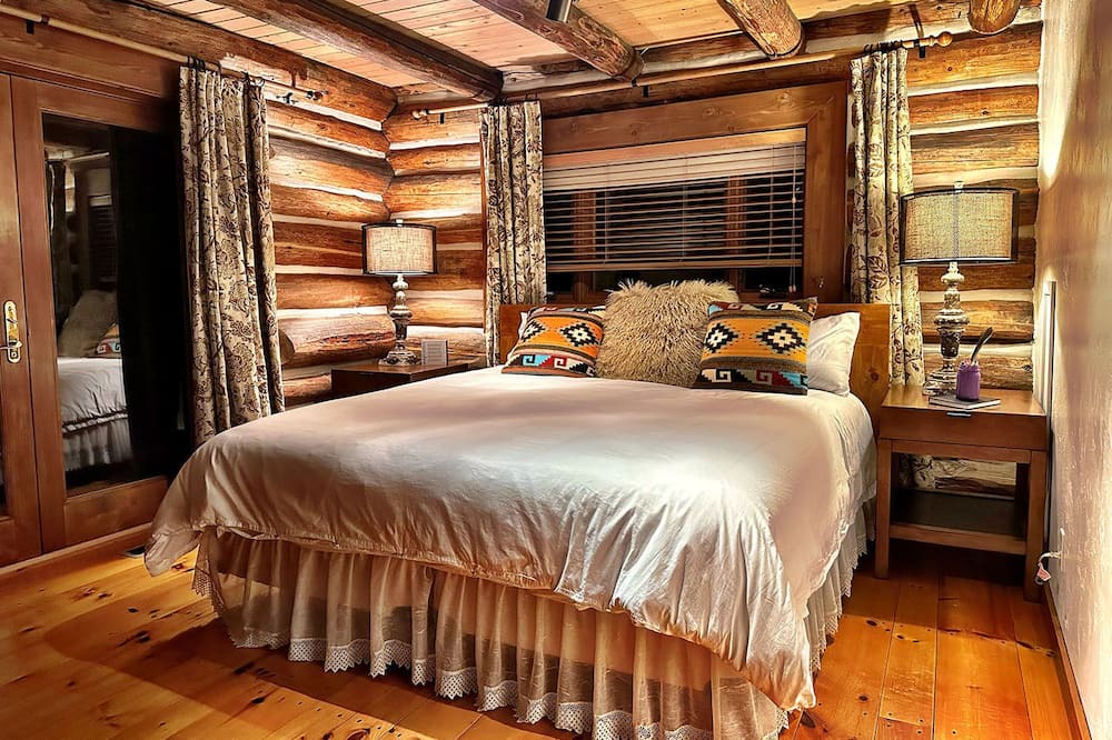 Photo of Bedroom in Roberts