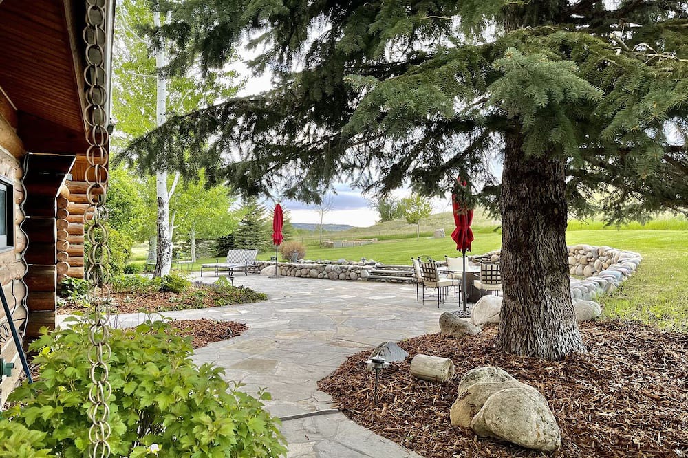 Photo of Others in Roberts