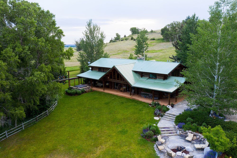 Photo of Others in Roberts