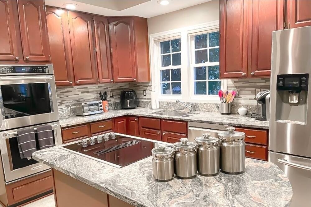 Photo of Kitchen in North Potomac