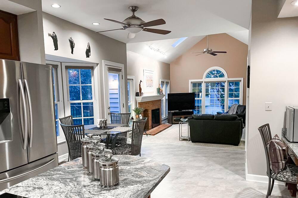 Photo of Kitchen in North Potomac