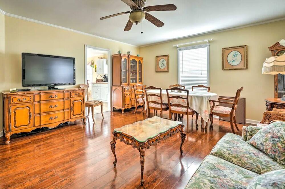 Photo of Livingroom in Independence
