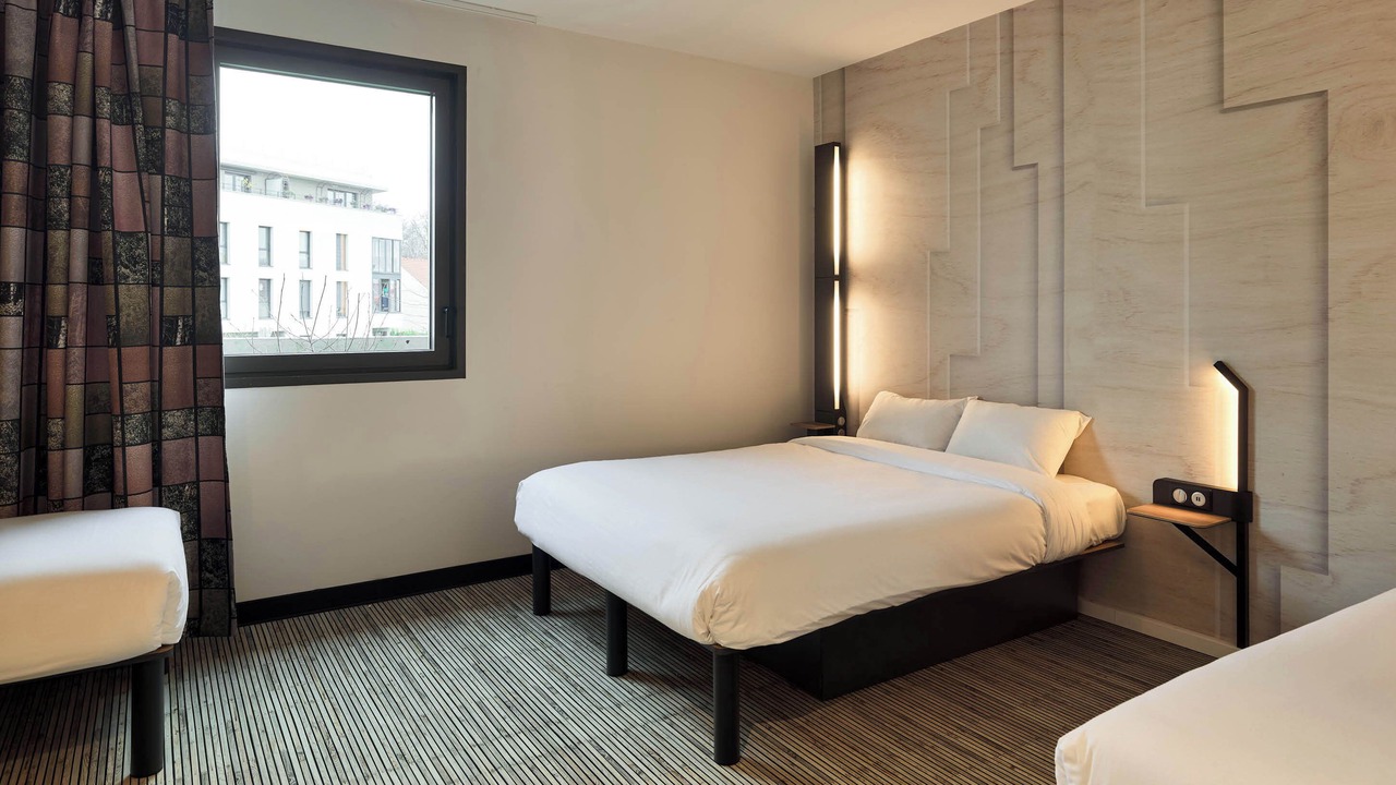Photo of Bedroom in Rocquencourt