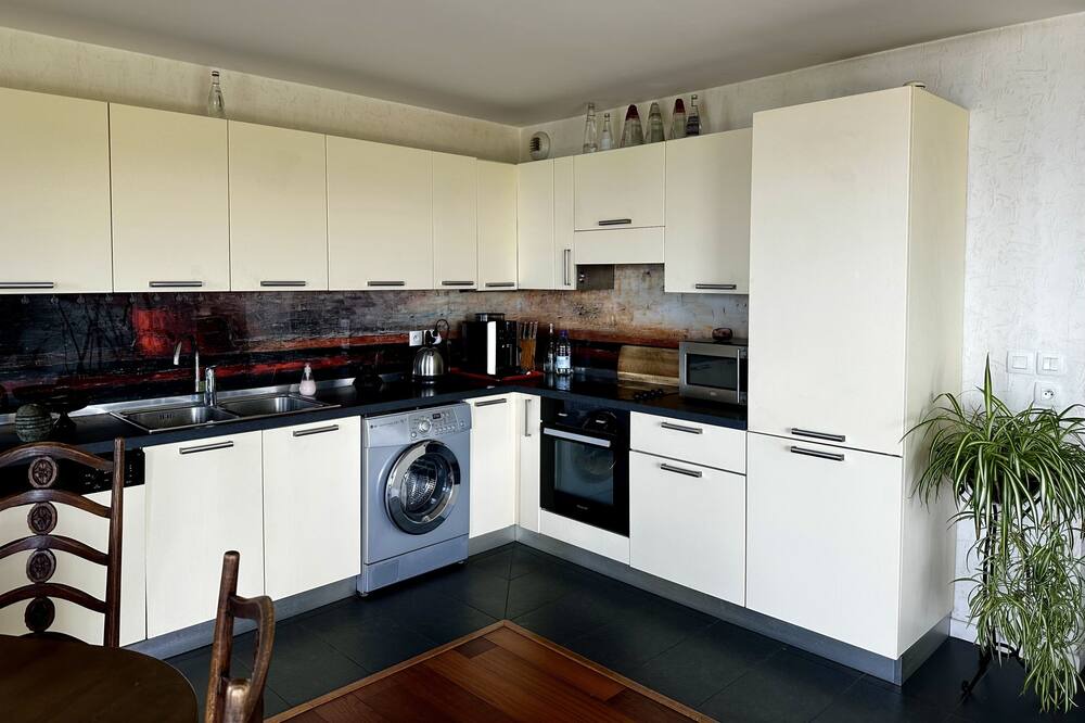 Photo of Kitchen in Neuvecelle
