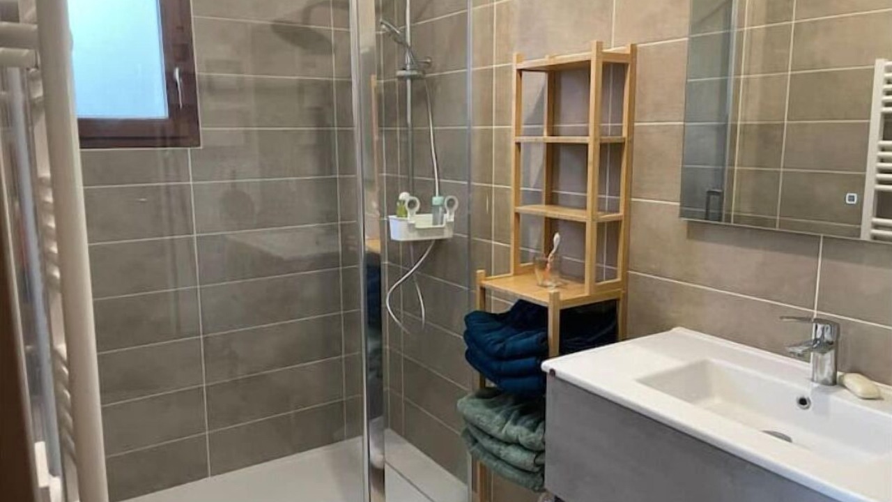 Photo of Others in Les Deserts