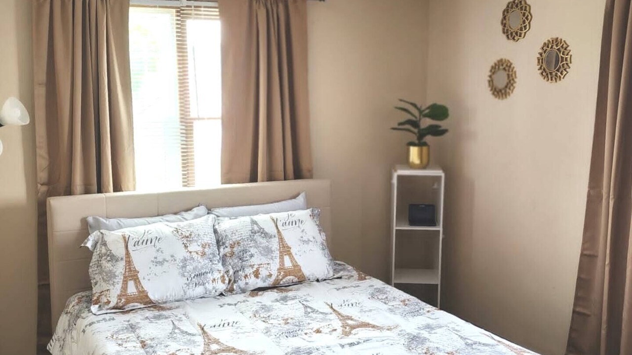Photo of Bedroom in Savoy