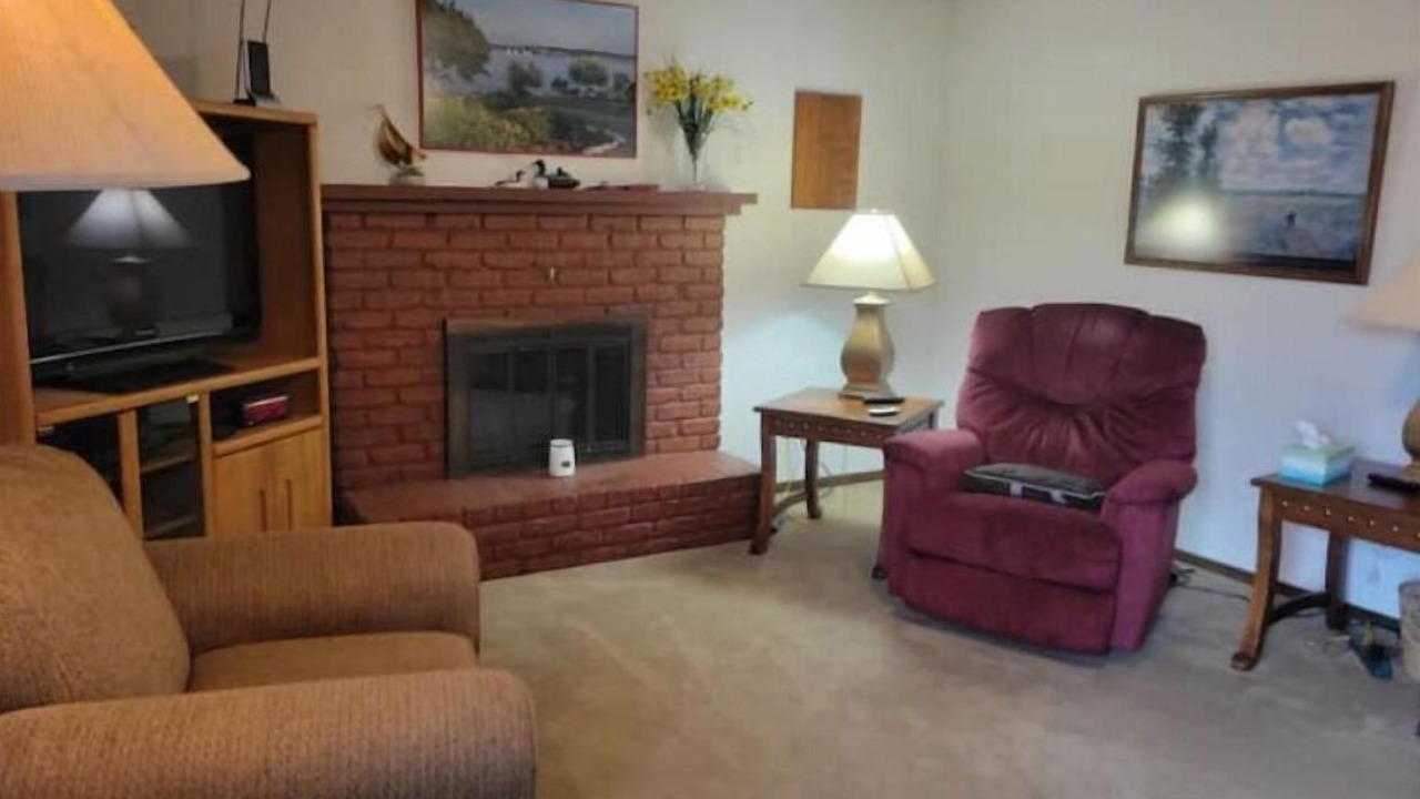 Photo of Livingroom in Topeka