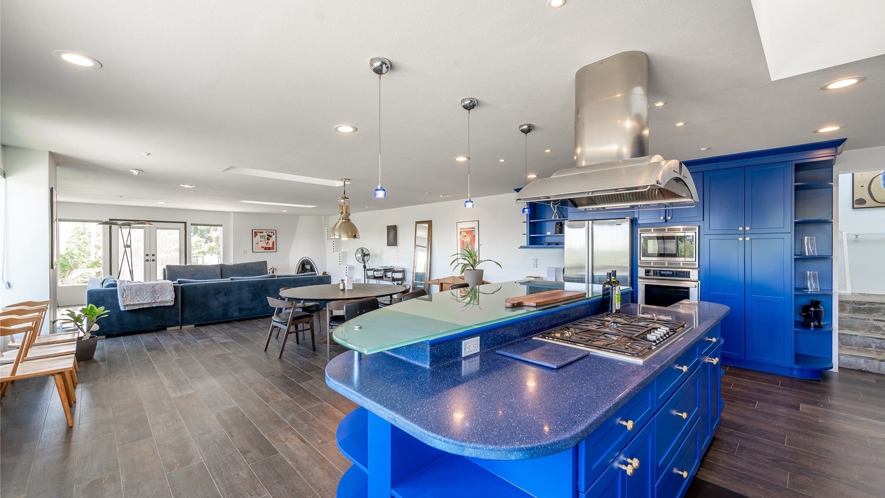 Photo of Kitchen in Canoga Park