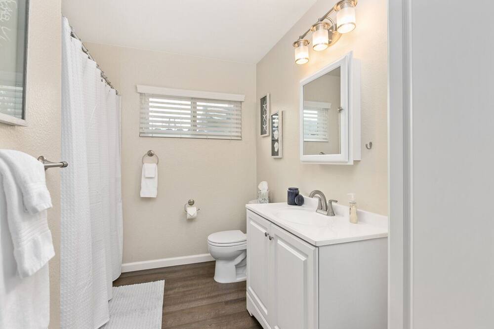 Photo of Bathroom in Imperial Beach