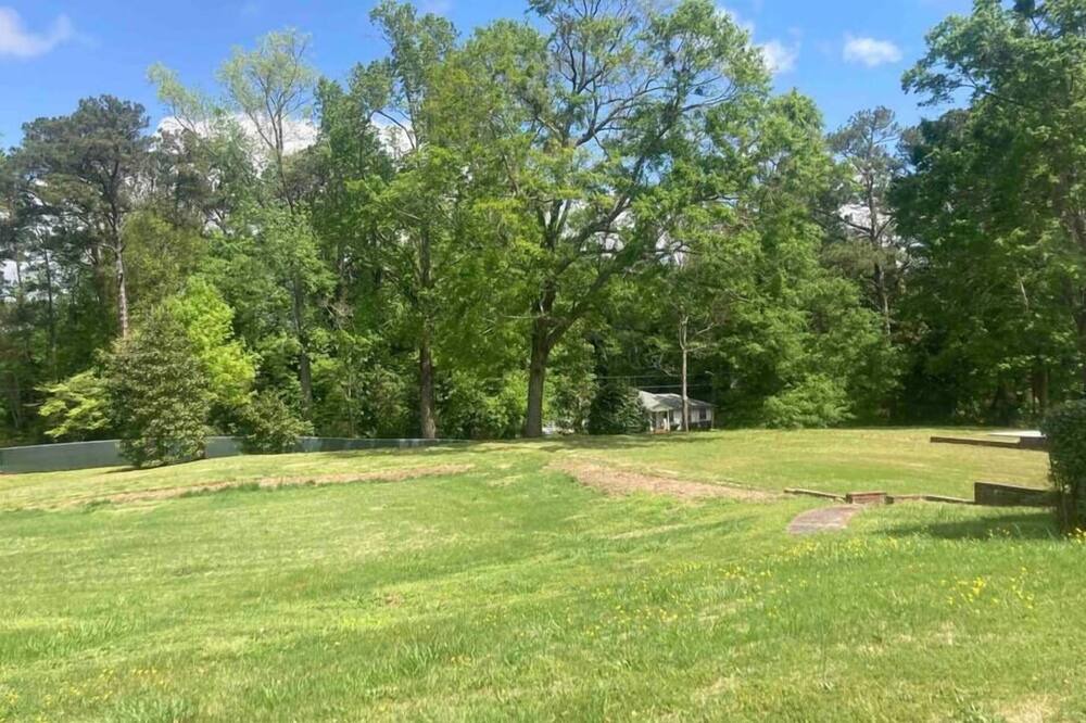Photo of Others in Roanoke