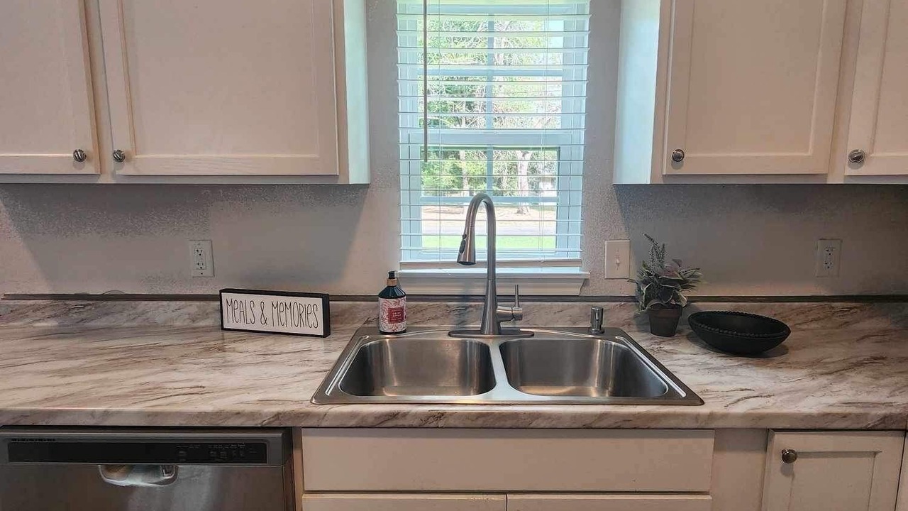 Photo of Kitchen in De Kalb