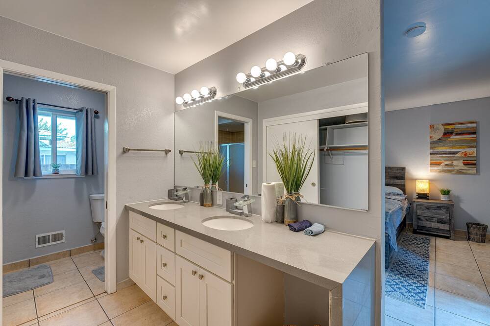 Photo of Bathroom in Pocket