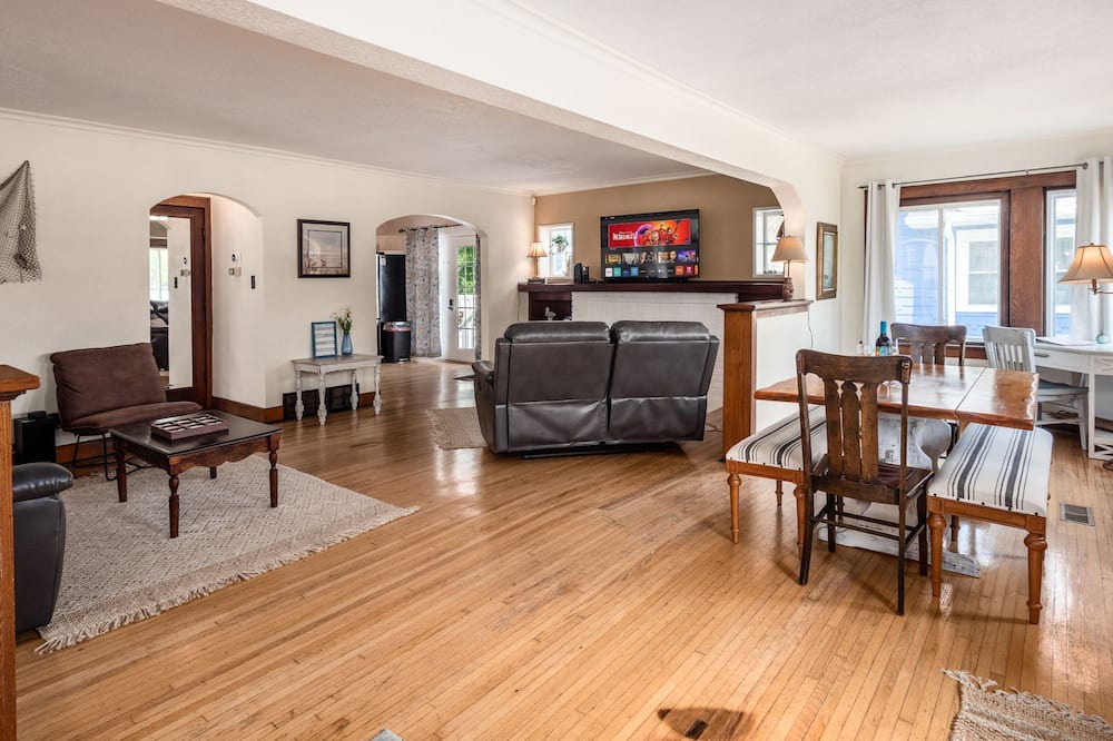 Photo of Others in Russells Point