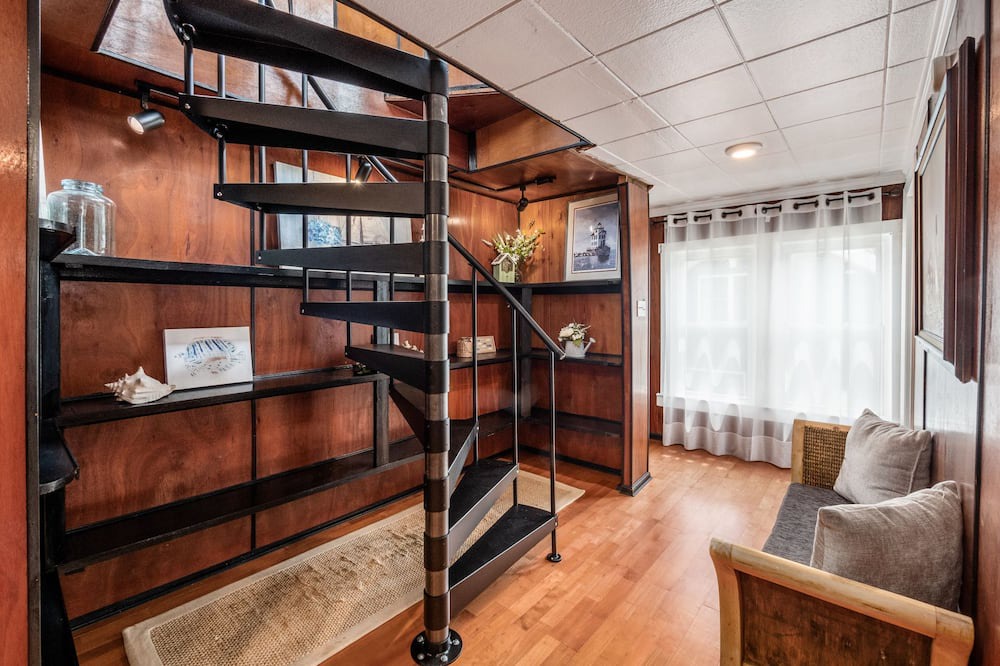 Photo of Others in Russells Point