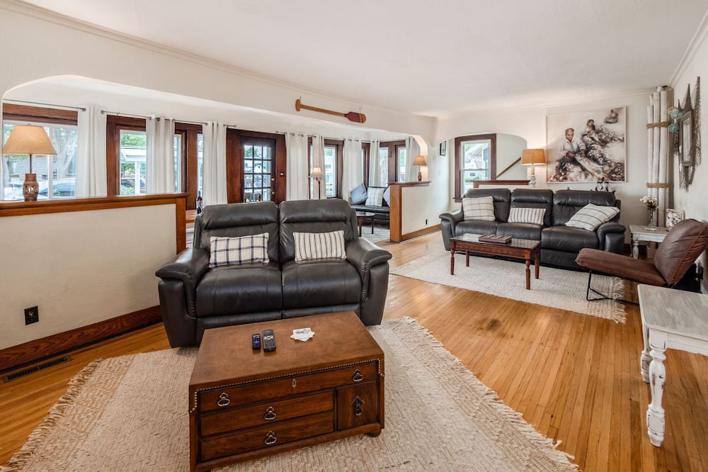 Photo of Others in Russells Point