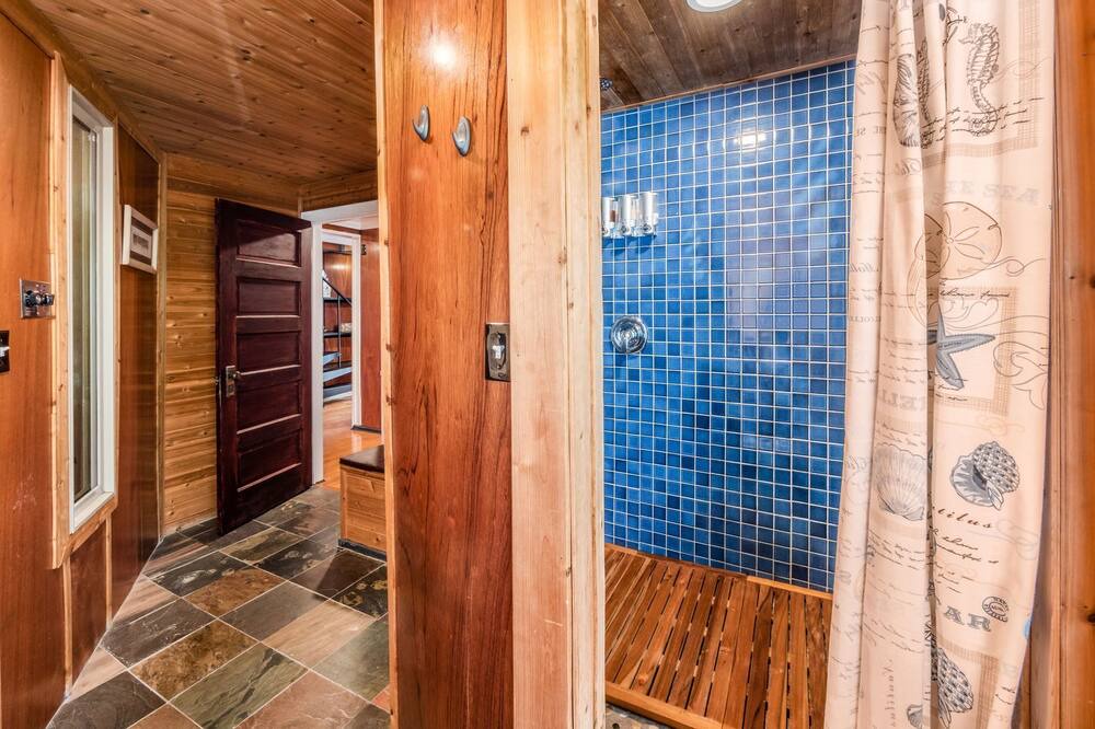 Photo of Others in Russells Point