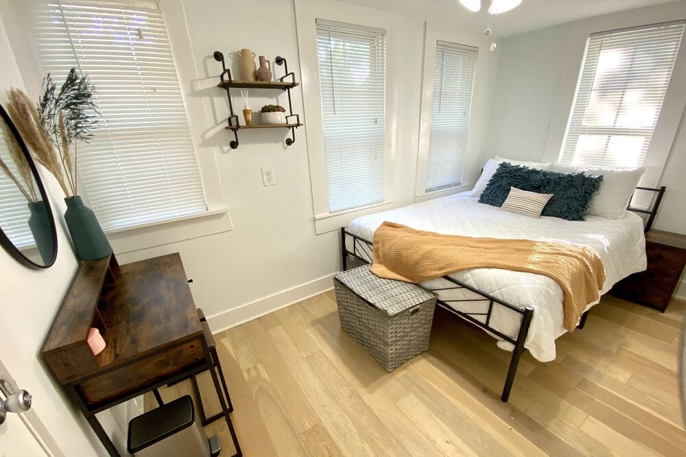 Photo of Bedroom in Hillcrest