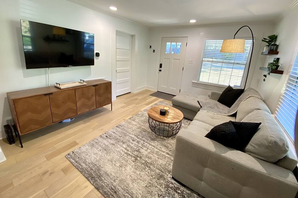 Photo of Livingroom in Hillcrest